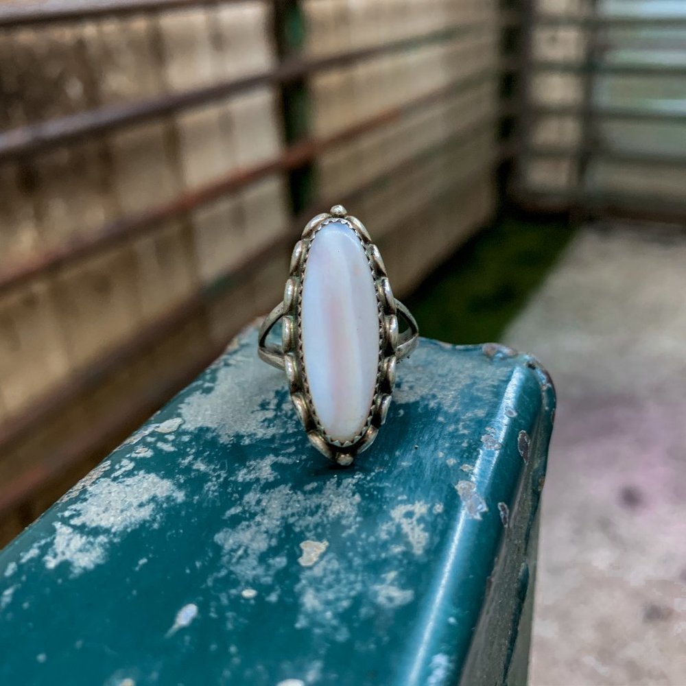 SIGNED Mother of Pearl Navajo Ring